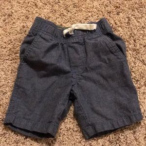 Boys 2t Carter’s shorts
